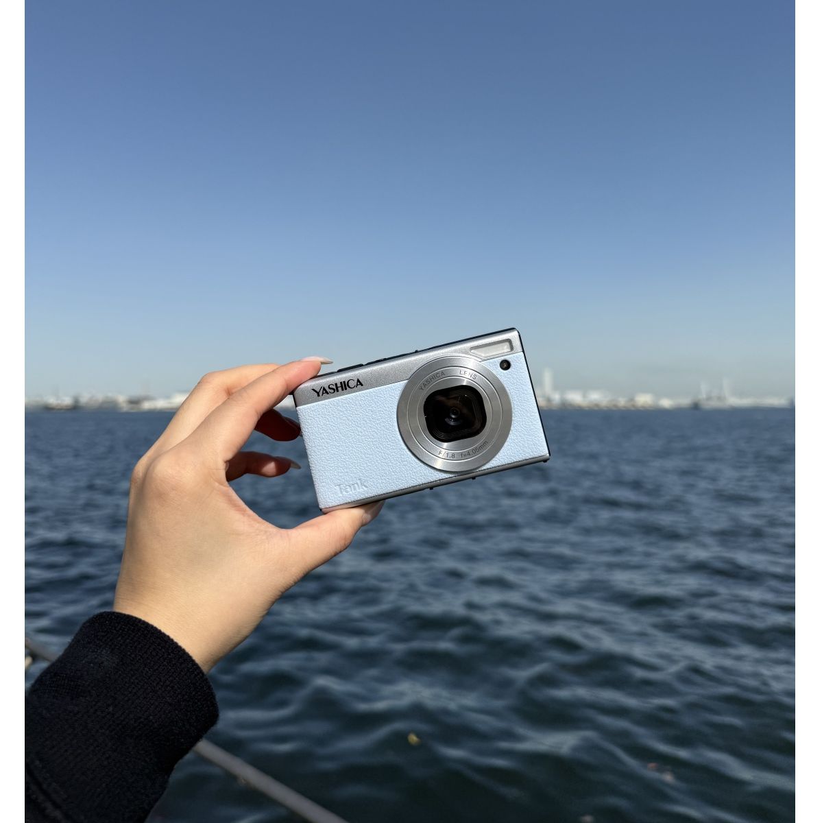Yashica Tank Compact Sky Blue (13MP) - image 4 of 5
