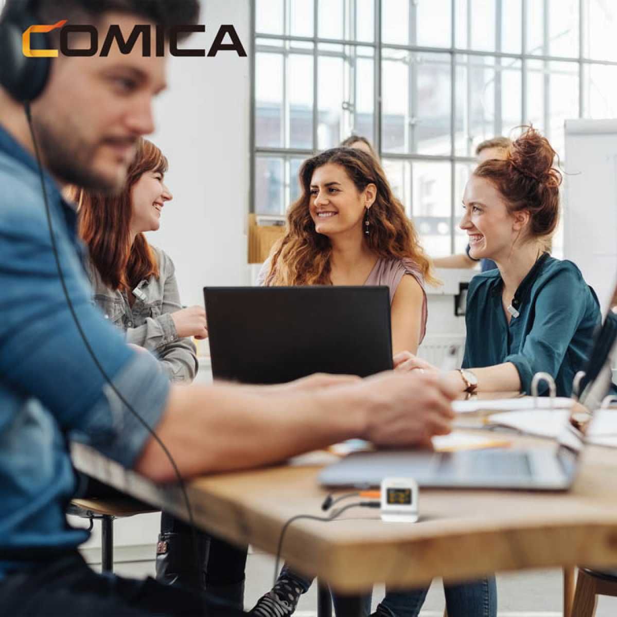 Comica 2.4G Mini Wireless Microphone - 4 Transmitters + Laadcase Vimo Q (Vimo-Q) - image 2 of 5