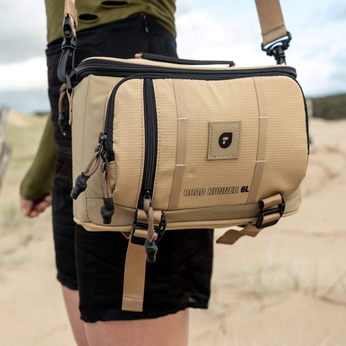 PolarPro Roadrunner 6l Sling - Desert - image 4 of 4