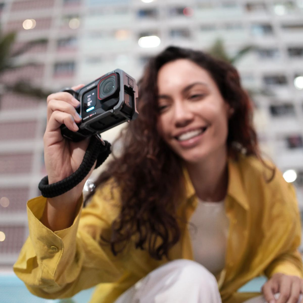Insta360 Ace Pro 2 Dual Battery Xplorer Bundle (Dark Grey New - image 4 of 5