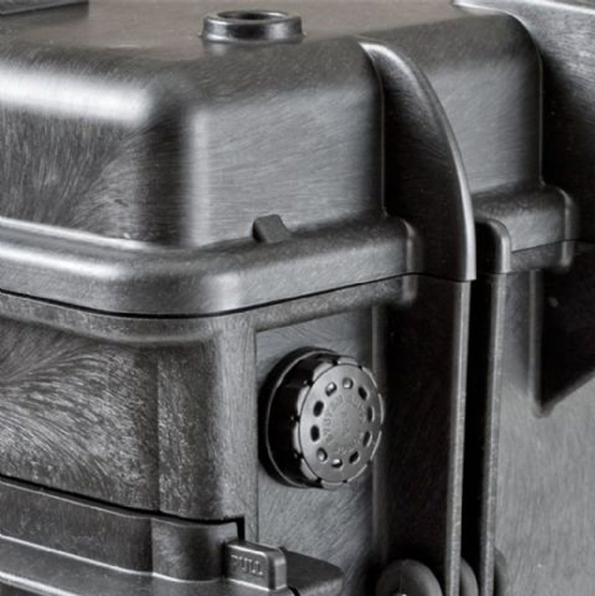Explorer Cases 5140 Case Trolley Black Foam 581x381x455 - image 3 of 5
