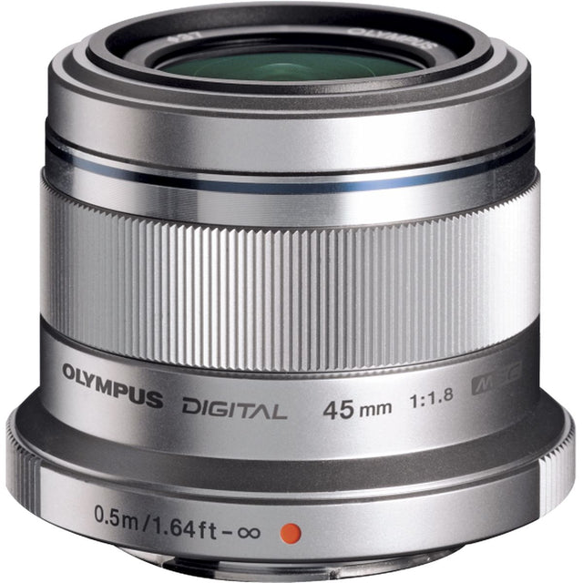 Olympus M.Zuiko Digital 45mm f/1.8 Silver