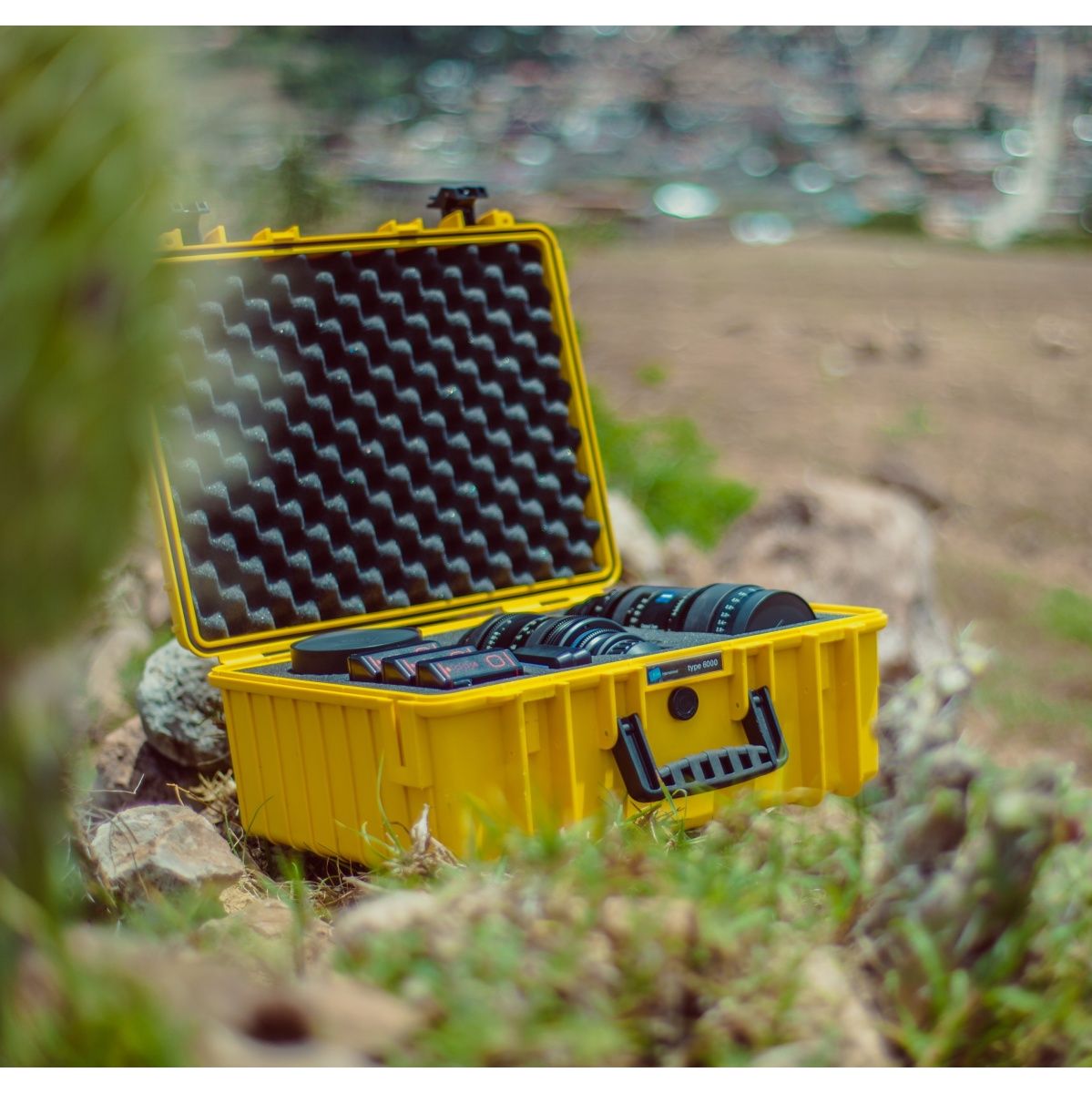 B&W Outdoor.cases Type 6000 Yellow / Plukschuim - image 3 of 5