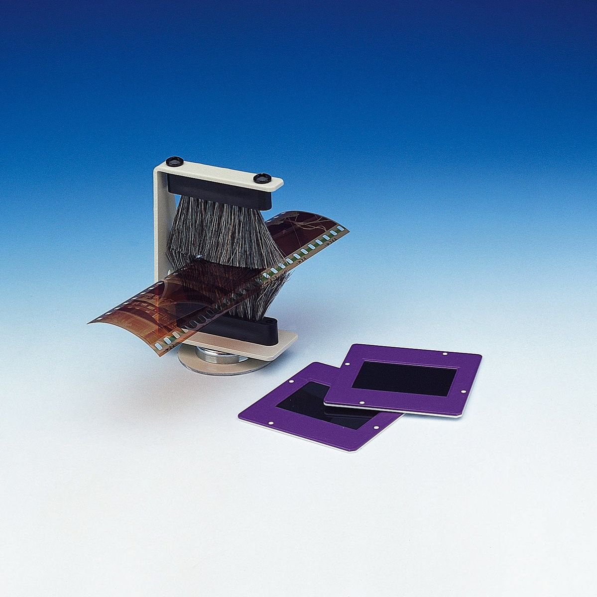 Kaiser Kinetronics Ministat MS-100 Anti-Static Film Cleaner - image 2 of 3