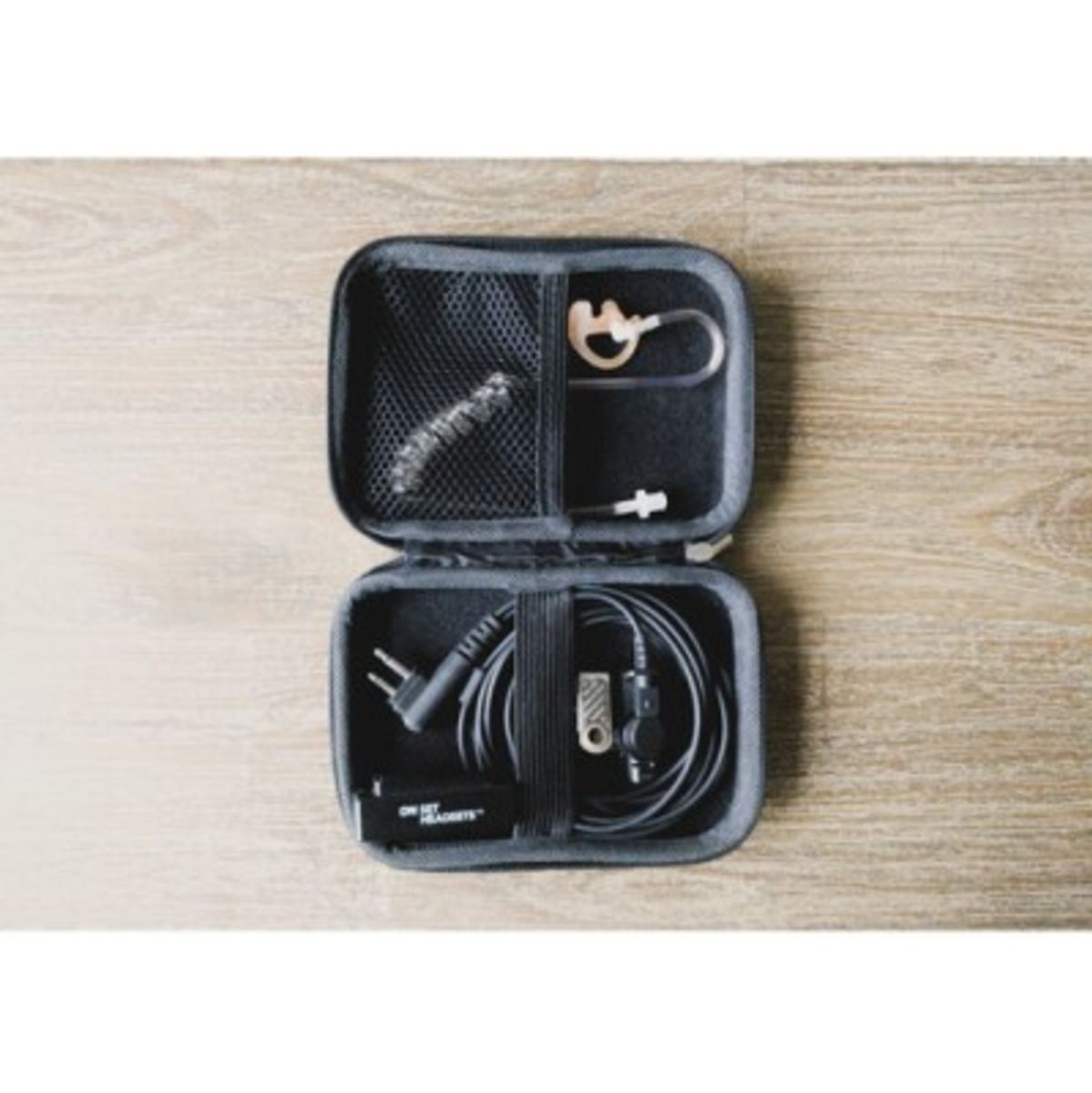 On Set Headsets Travel Case (Black) - image 4 of 4