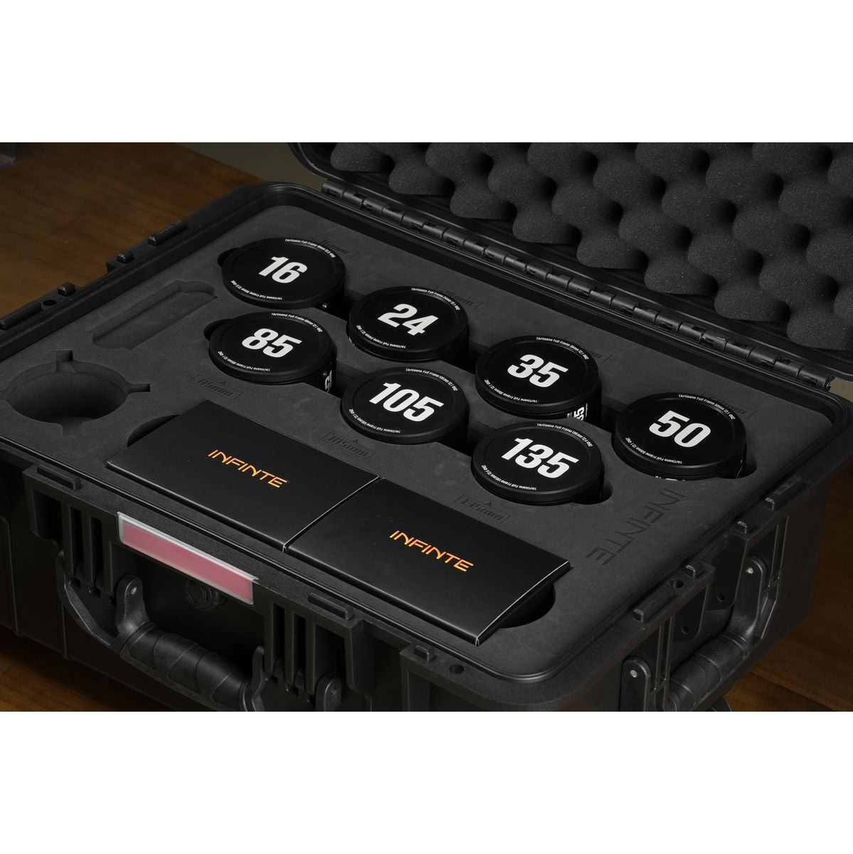 7Artisans Infinte Cinema Kit 7 Lenses + Case Black EF-Mount - image 2 of 5