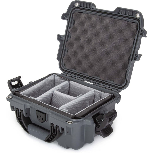 Nanuk Case w/ Padded Divider Graphite Interior 239x188x140mm
