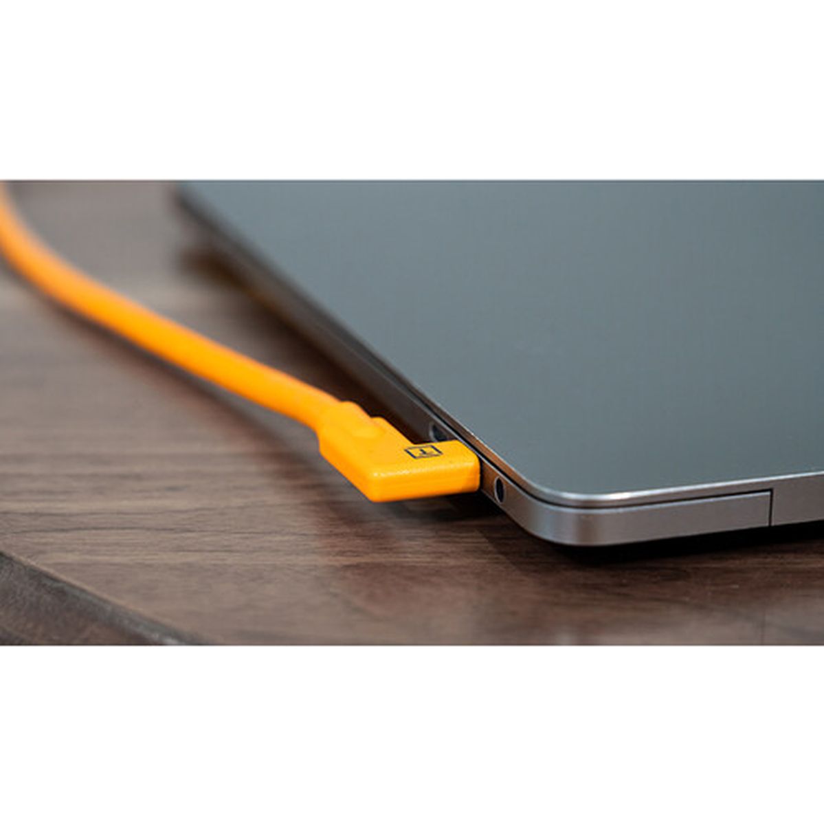 TetherTools TetherPro USB-C to USB-C Rt. Angle/Rt.Angle - Orange 4.6M - image 3 of 5