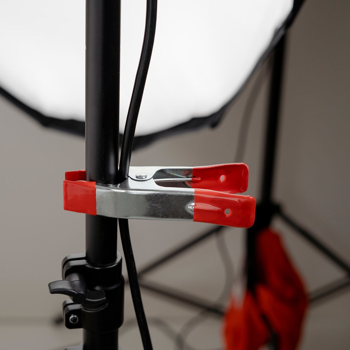 Caruba Metalen Multi-Veer Clamp 6 inch Red - image 2 of 3