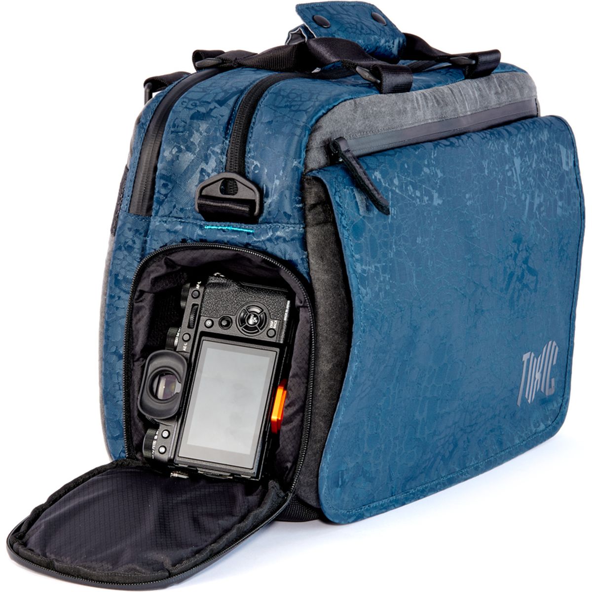 3 Legged Thing Toxic Wraith Camera Messenger L W/R Frog Pocket Sapphire - image 4 of 5