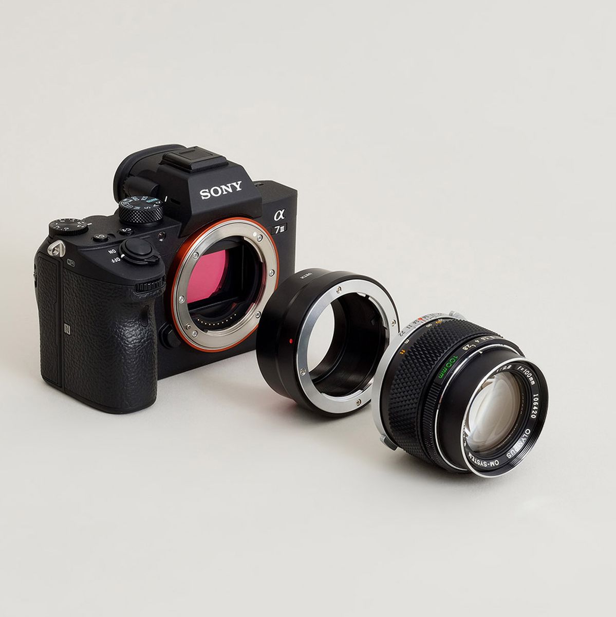 Urth Lens Mount Adapter: Compatible w/ Olympus OM Lens To Sony E Camera Body - image 3 of 5