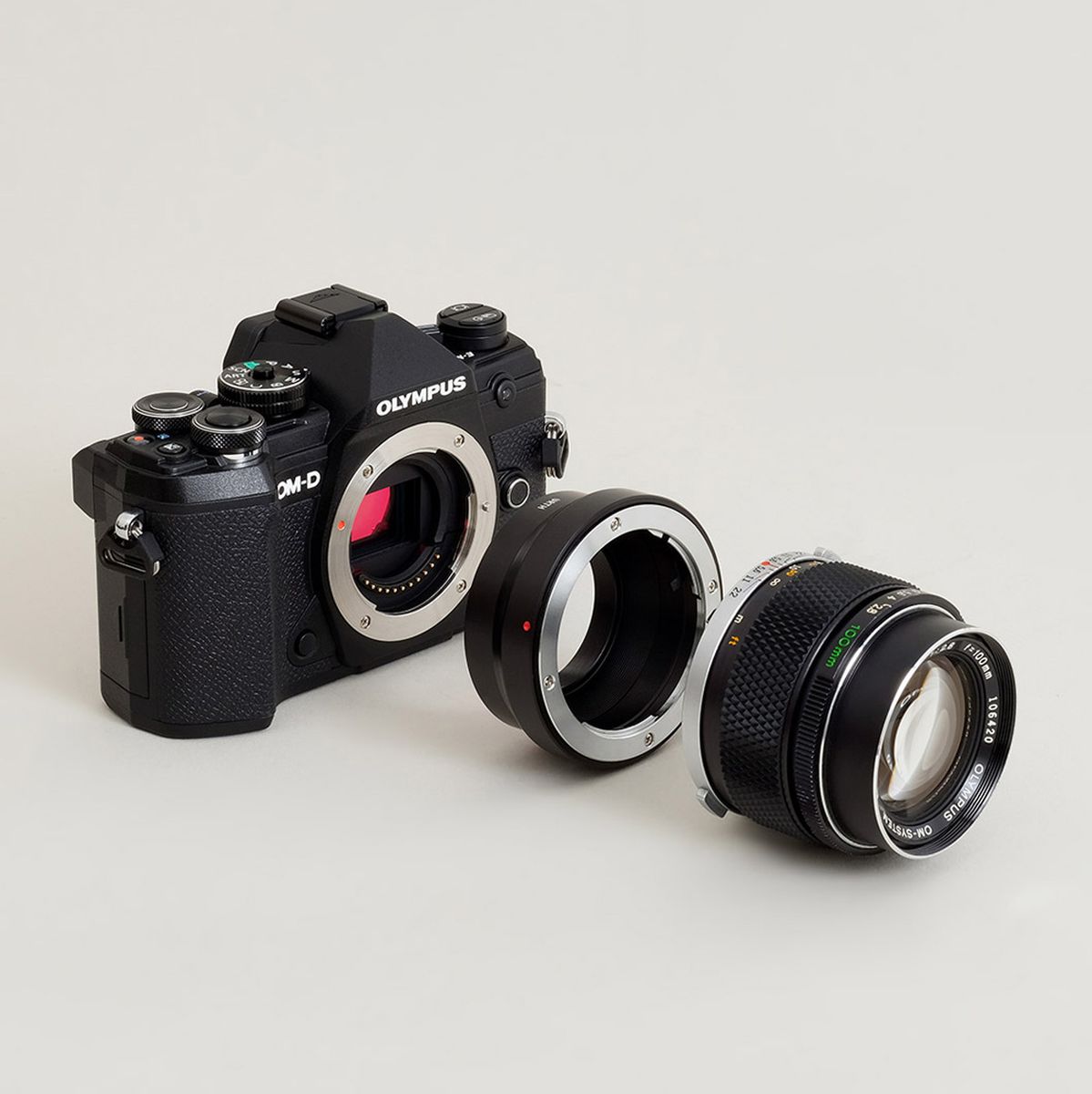Urth Lens Mount Adapter Olympus OM Lens To Micro Four Thirds (M4/3) Camera Body - image 3 of 5