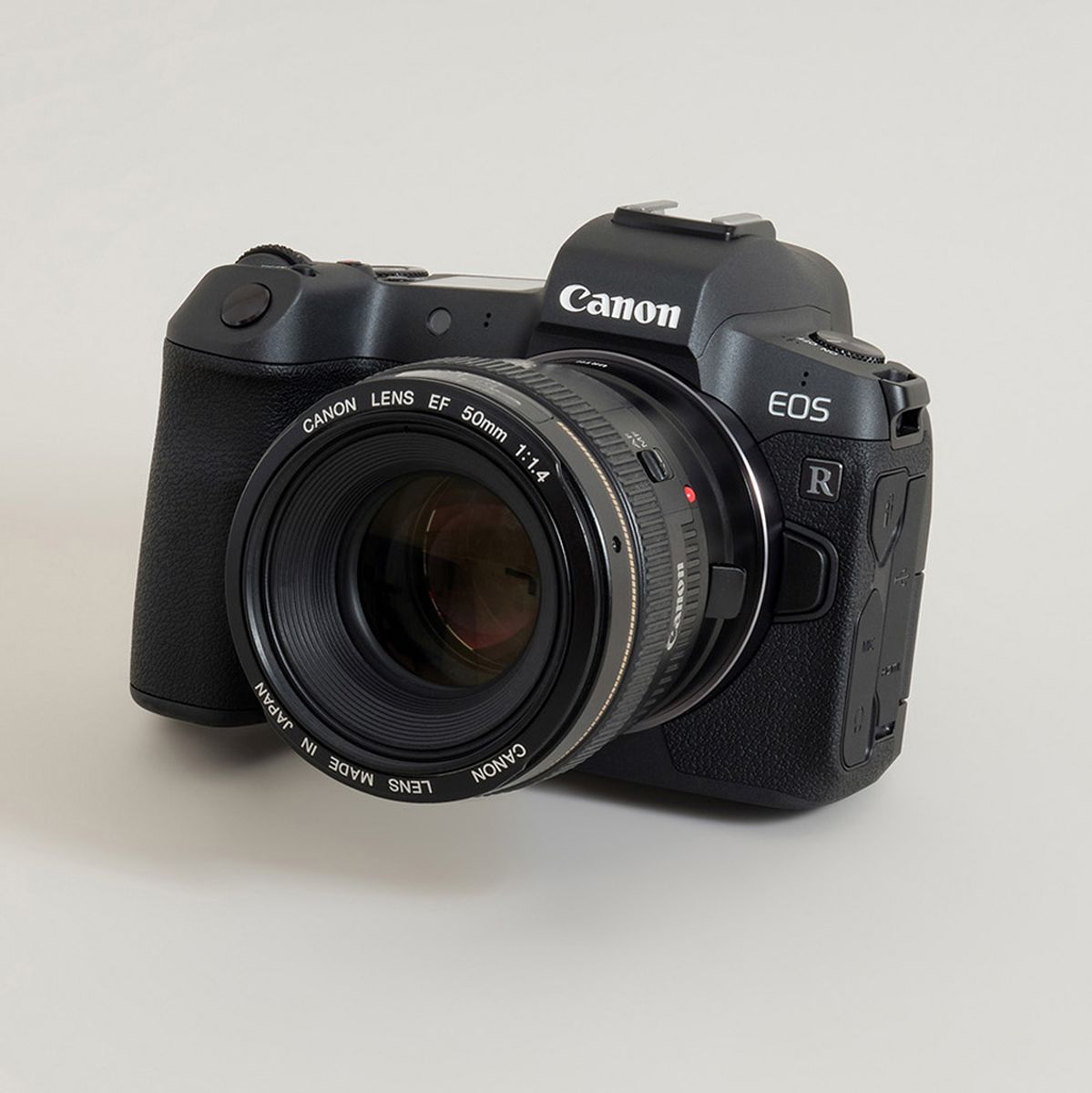 Urth Lens Mount Adapter Canon (EF / EF-S) Lens To Canon RF Camera Body - image 4 of 5