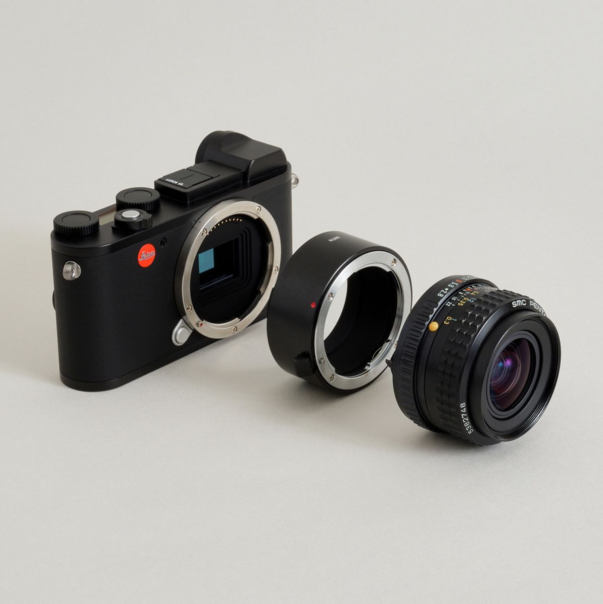 Urth Lens Mount Adapter: Compatible w/ Pentax K Lens To Leica L Camera Body - image 3 of 5