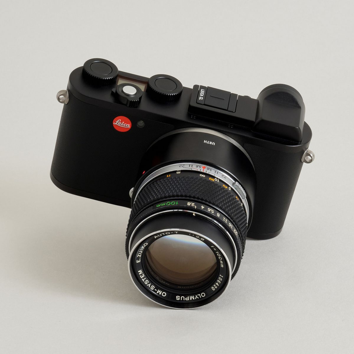 Urth Lens Mount Adapter: Compatible w/ Olympus OM Lens To Leica L Camera Body - image 4 of 5