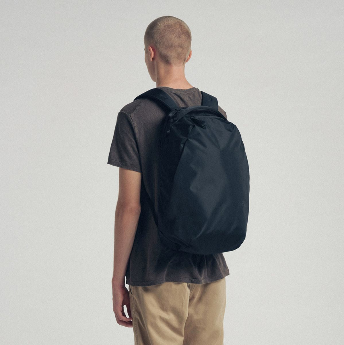 Urth Norite 24l Backpack + Camera Insert (Black)