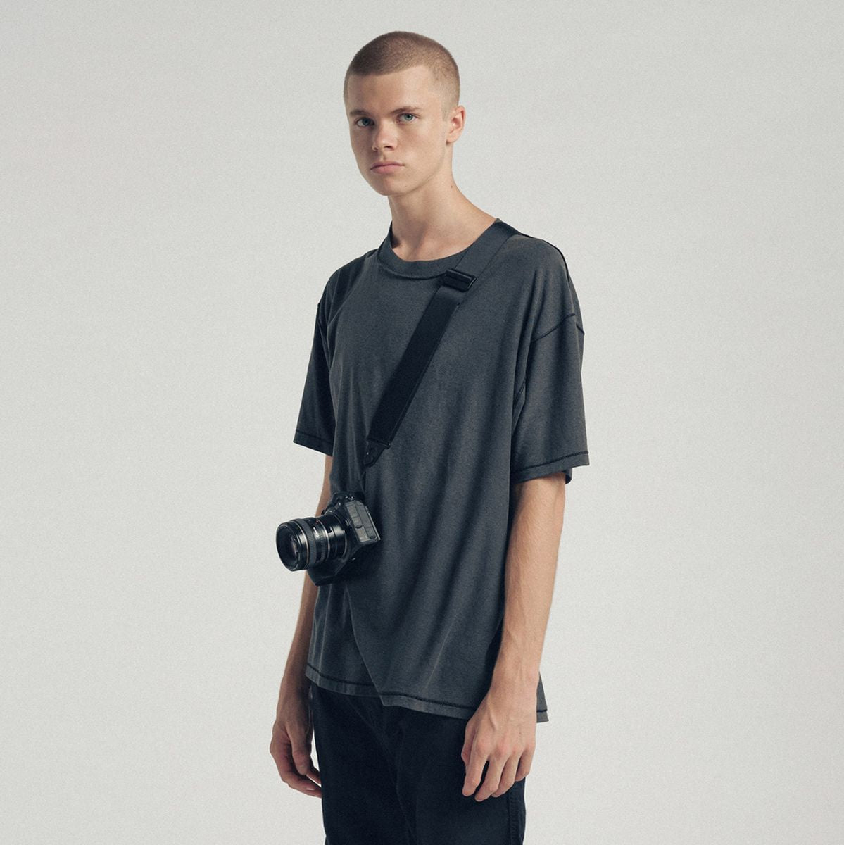Urth Core Camera Strap (Black) - image 2 of 5
