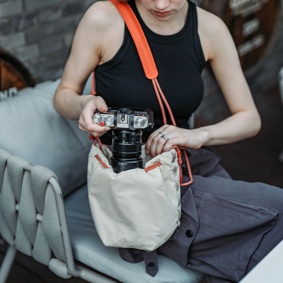 PGYTECH Onego Drawstring Bag (Ivory)