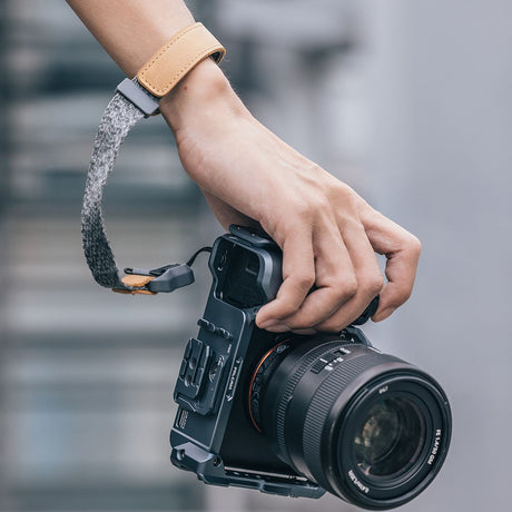 FALCAM F22 & F38 & F50 Quick Release Camera Cage (For Sony A7CÂ…¡) C00B3A01 - image 5 of 5
