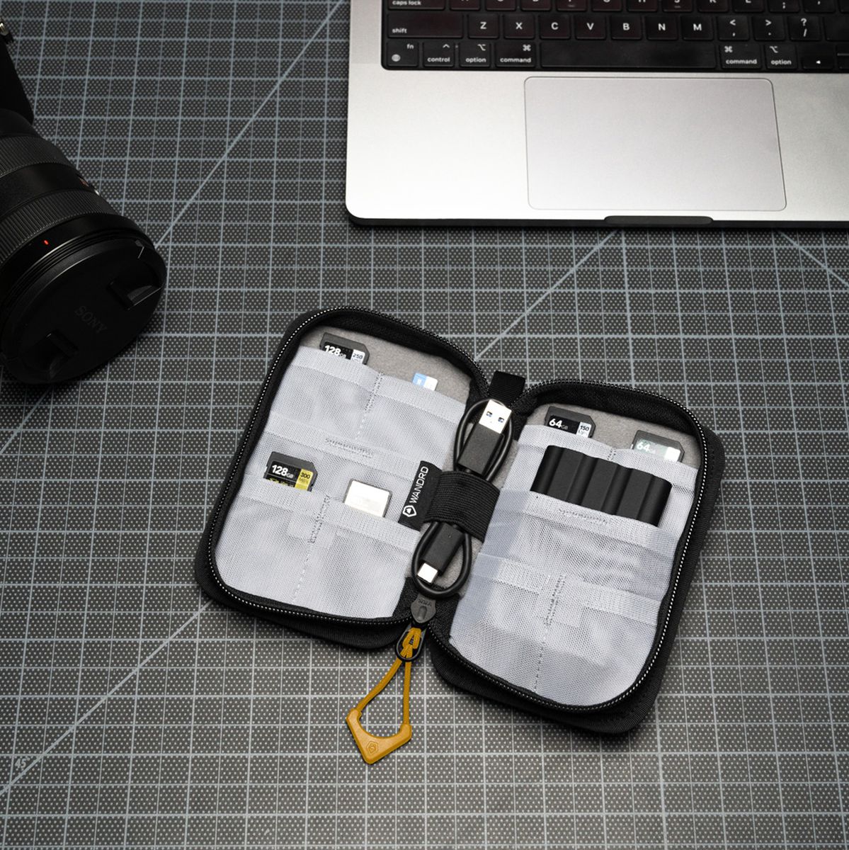 WANDRD Memory Card Case Dallol Yellow