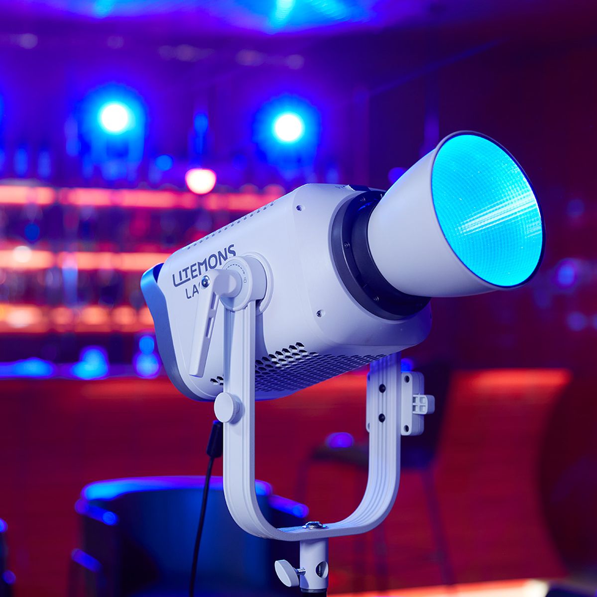 Godox Litemons LA600BI Bi Colour LED Video Light w/ Carry Bag (White) - image 2 of 5
