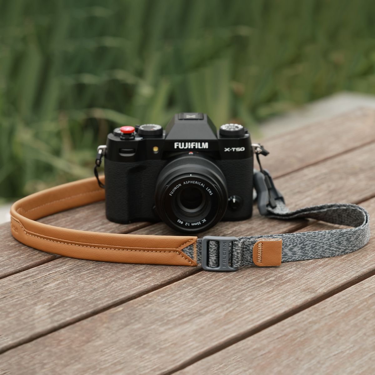 FALCAM Maglink Quick Magnetic Buckle Shoulder Strap Lite V2 (Grey) - image 2 of 5