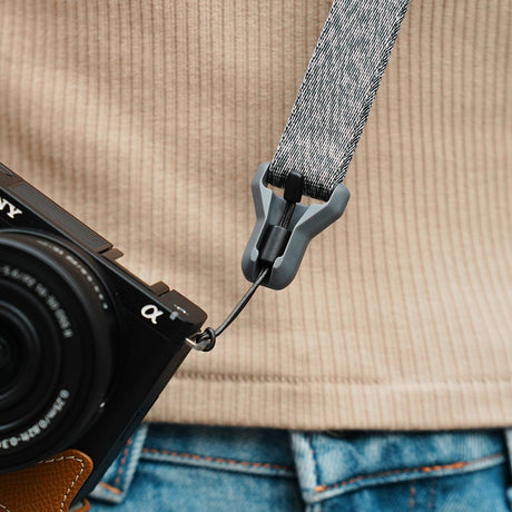 FALCAM Maglink Quick Magnetic Buckle Shoulder Strap Lite V2 (Grey) - image 4 of 5