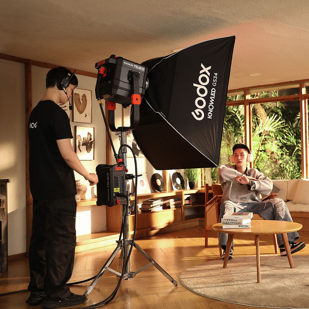 Godox MG4KR Knowled Bi Colour Light 2000W - image 4 of 5