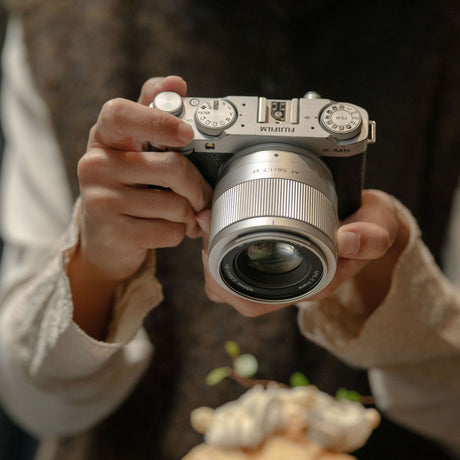 Viltrox AF 56mm f/1.7 Fuji X Silver - image 3 of 5