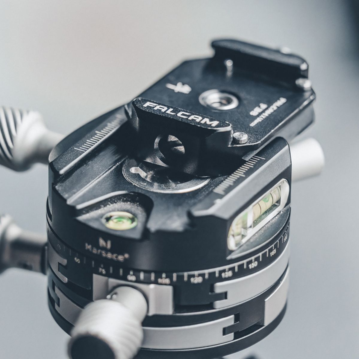 FALCAM F38 Quick Release Base w/ 1/4&3/8 Mount - image 4 of 5