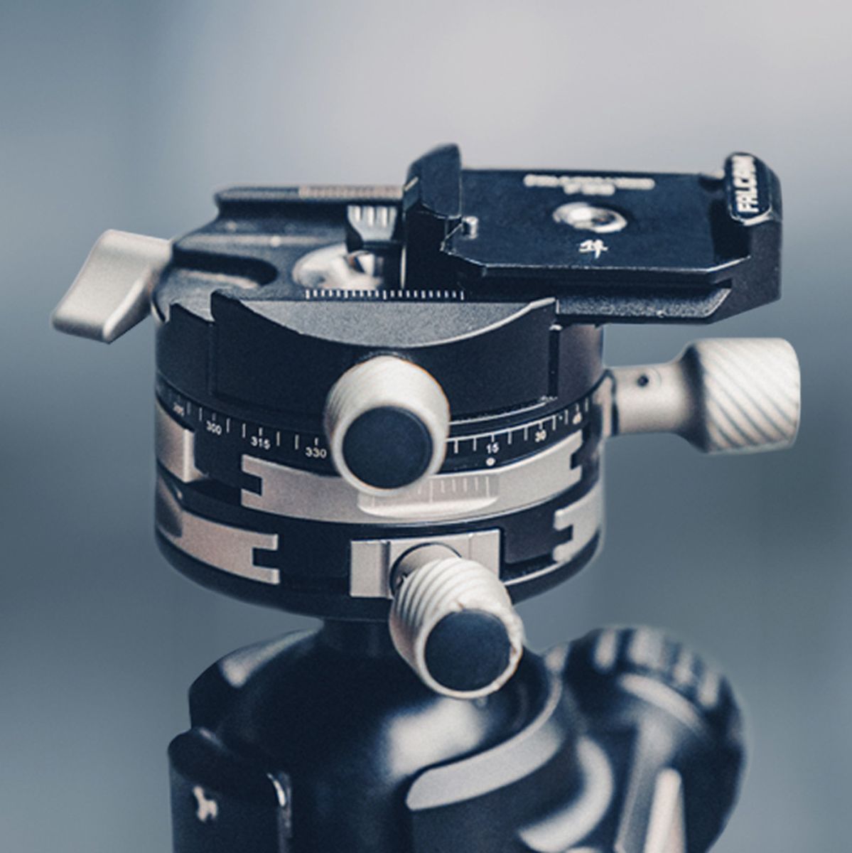 FALCAM F38 Quick Release Kit (Base + Plate) - image 5 of 5
