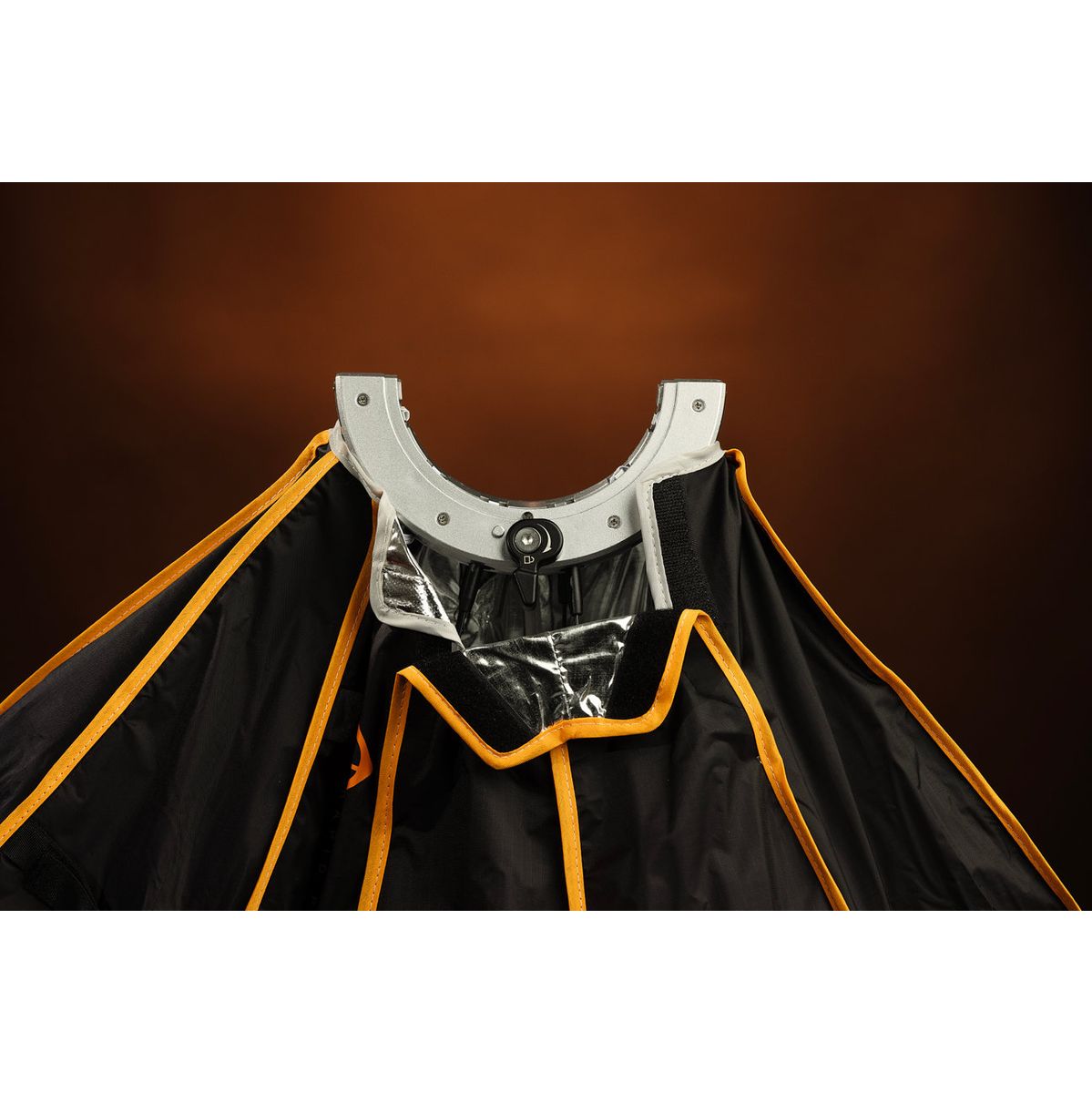 Geekoto Quick-Folding Octagon Softbox 26 For Bowen Mount Light - image 4 of 4