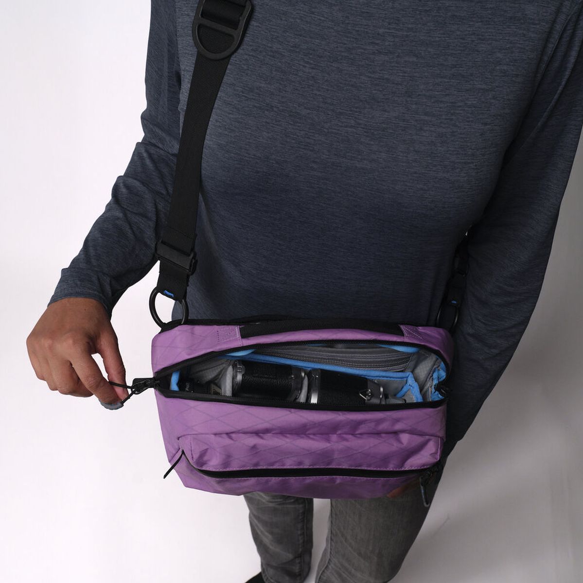 GuraGear Mara Travel Duffel 60l Mulberry - image 4 of 5