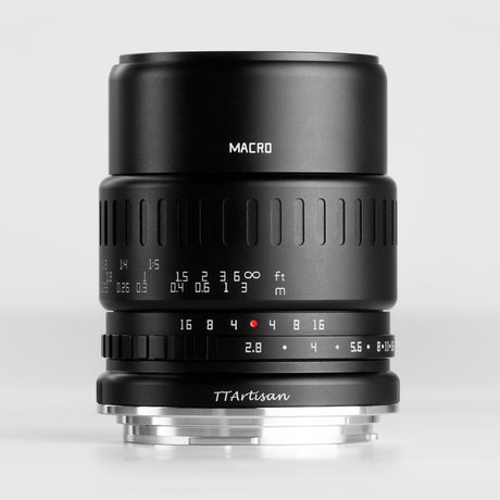 TTArtisan 40mm f/2.8 Canon EOS-R-Mount | APS-C Black