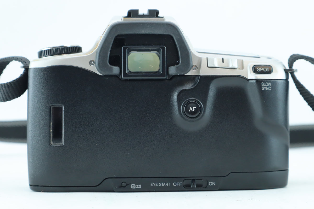 Minolta Dynax 505si Super 35mm SLR