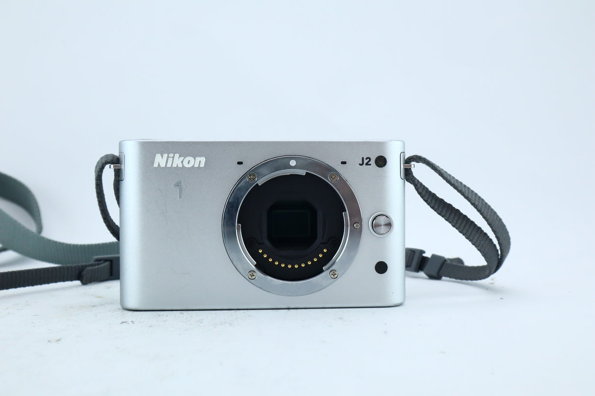 Nikon 1 J2 – Mirrorless Camera