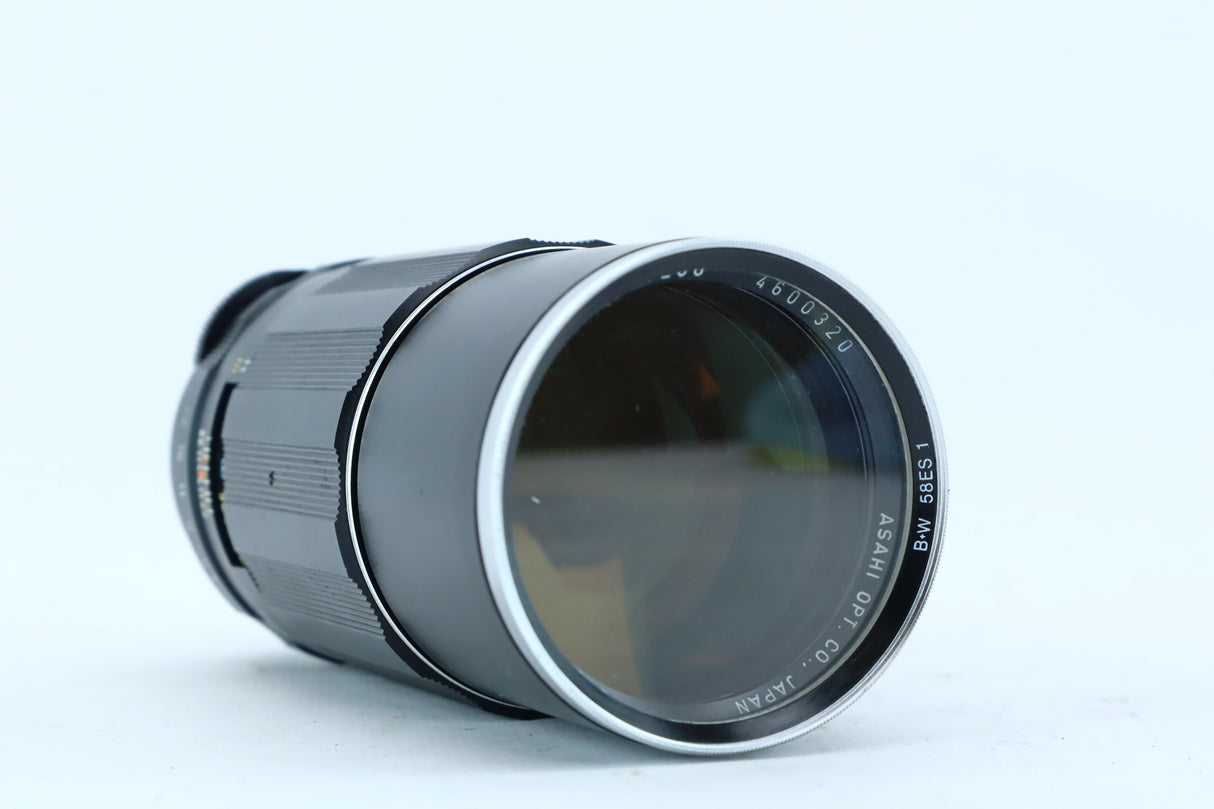 Asahi Takumar 200mm f/4 – M42 Telephoto Prime Lens (Manual Focus)