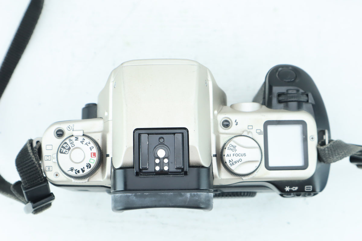 Canon EOS 50 35mm SLR