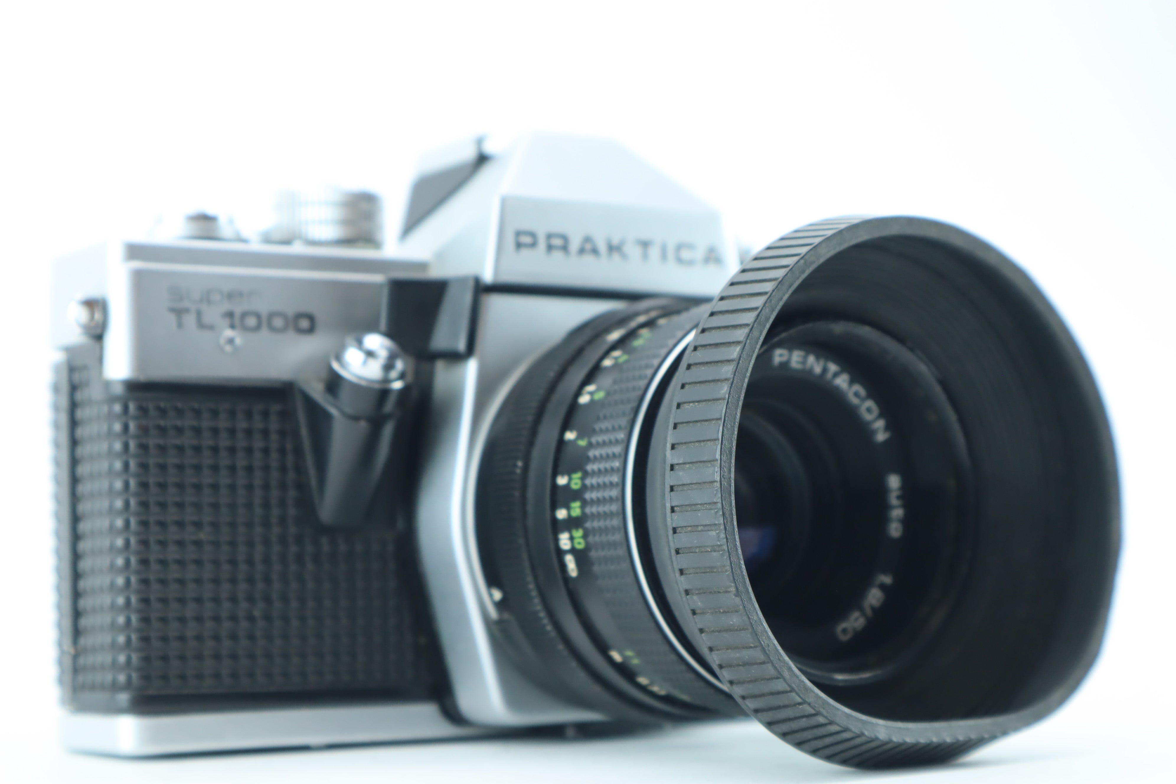 フィルムカメラ PRAKTICA TL 1000 & PENTACON 50mm F1.8 PRAKTICA TL 1000 & PENTACON 50mm F1.8 - メルカリ