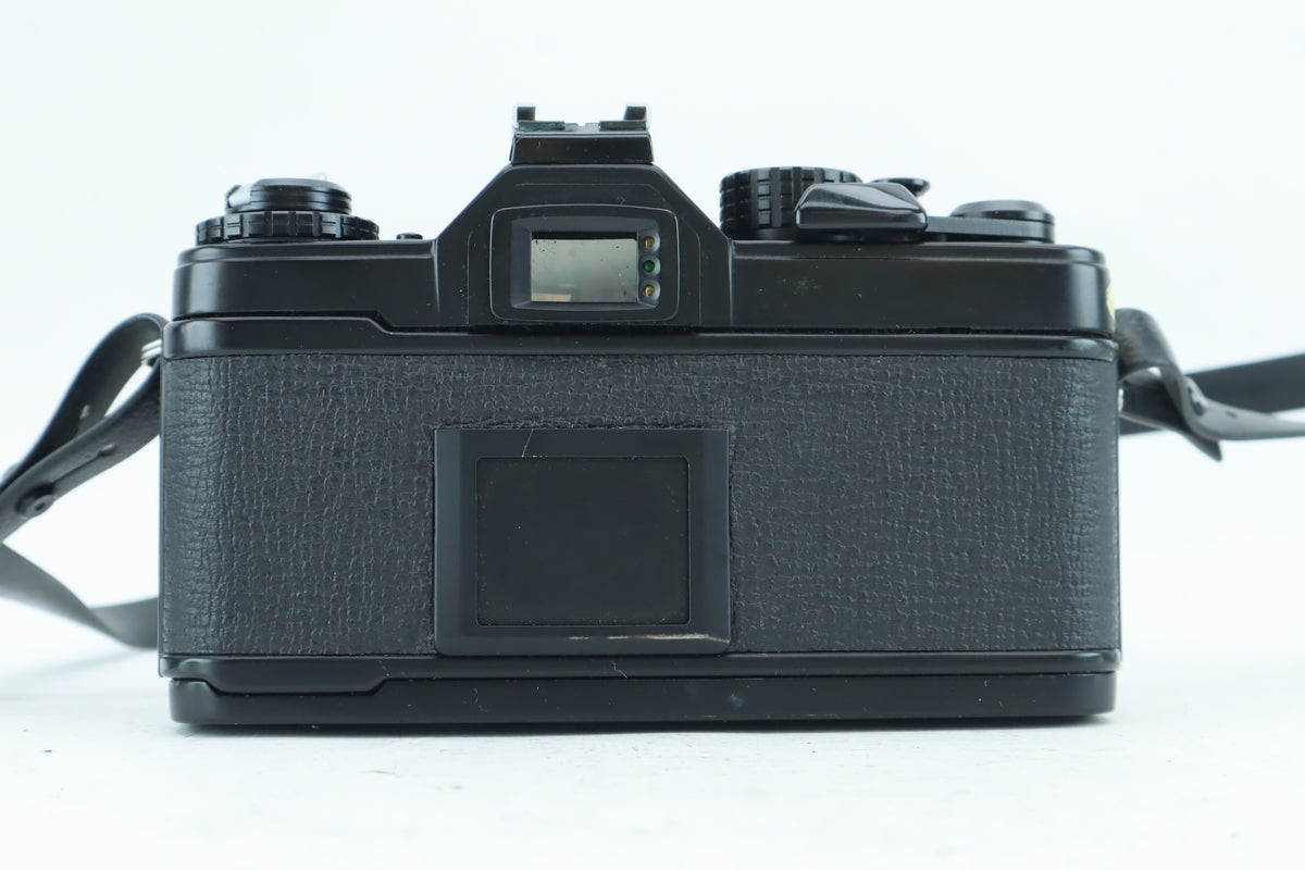 Chinon CM-3 35mm SLR Kit with Chinon Multi-Coated 55mm f/1.7