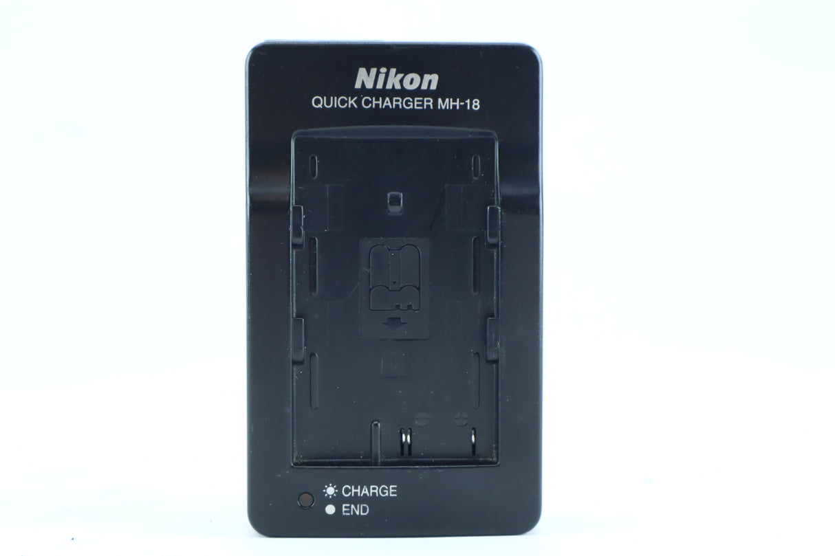 Nikon MH-18 Quick Charger – For EN-EL3 and EN-EL3e Batteries