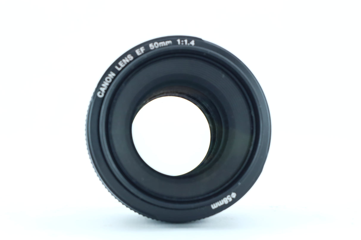 Canon EF 50mm f/1.4 USM