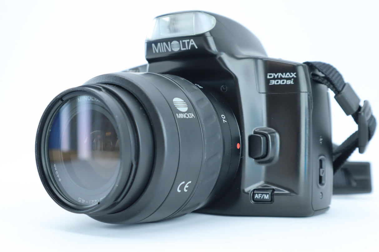 Minolta Dynax 300si with AF 35-70mm 3,5-4,5