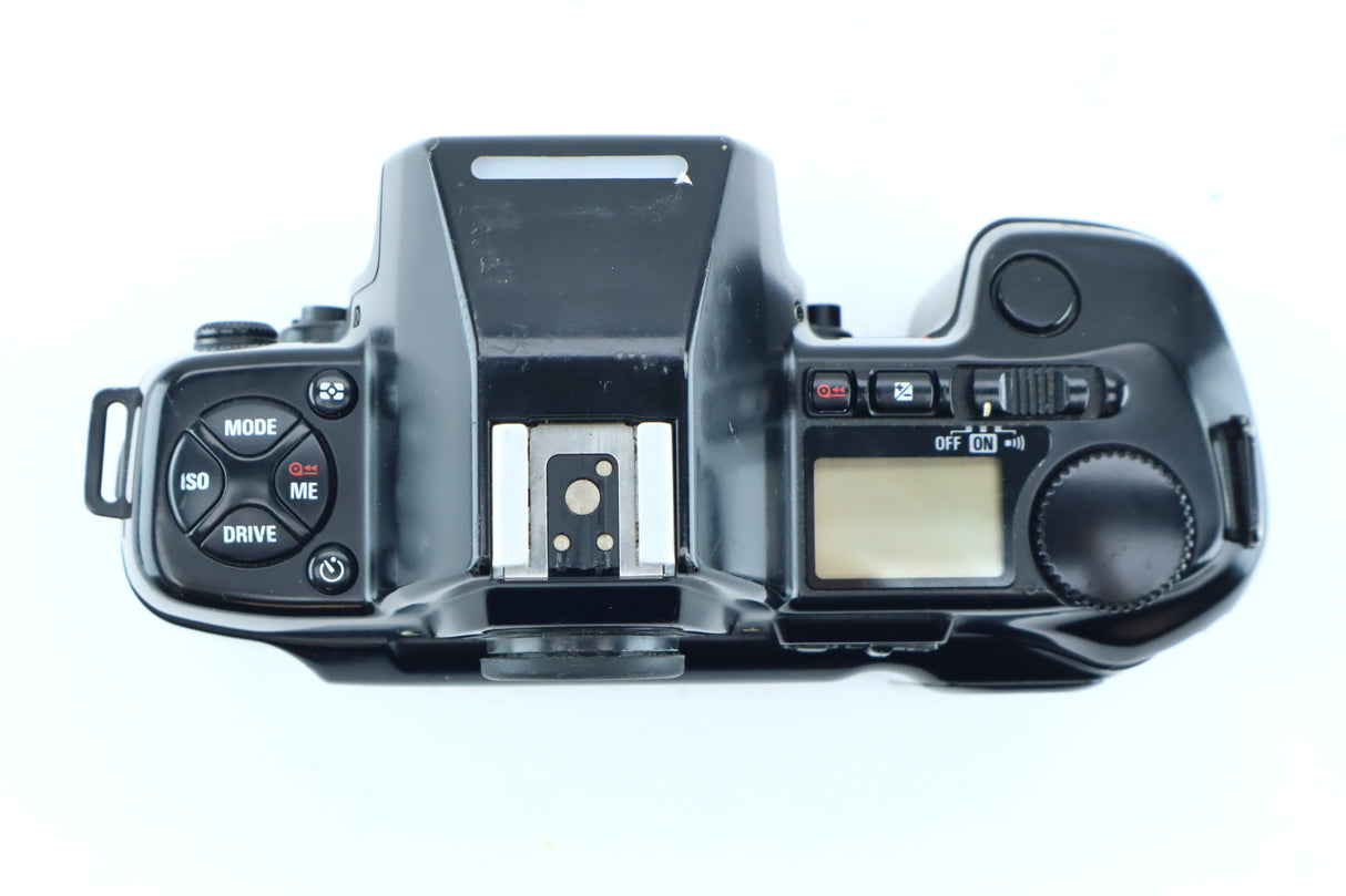 Nikon F-801s – (Serial: 3350099)