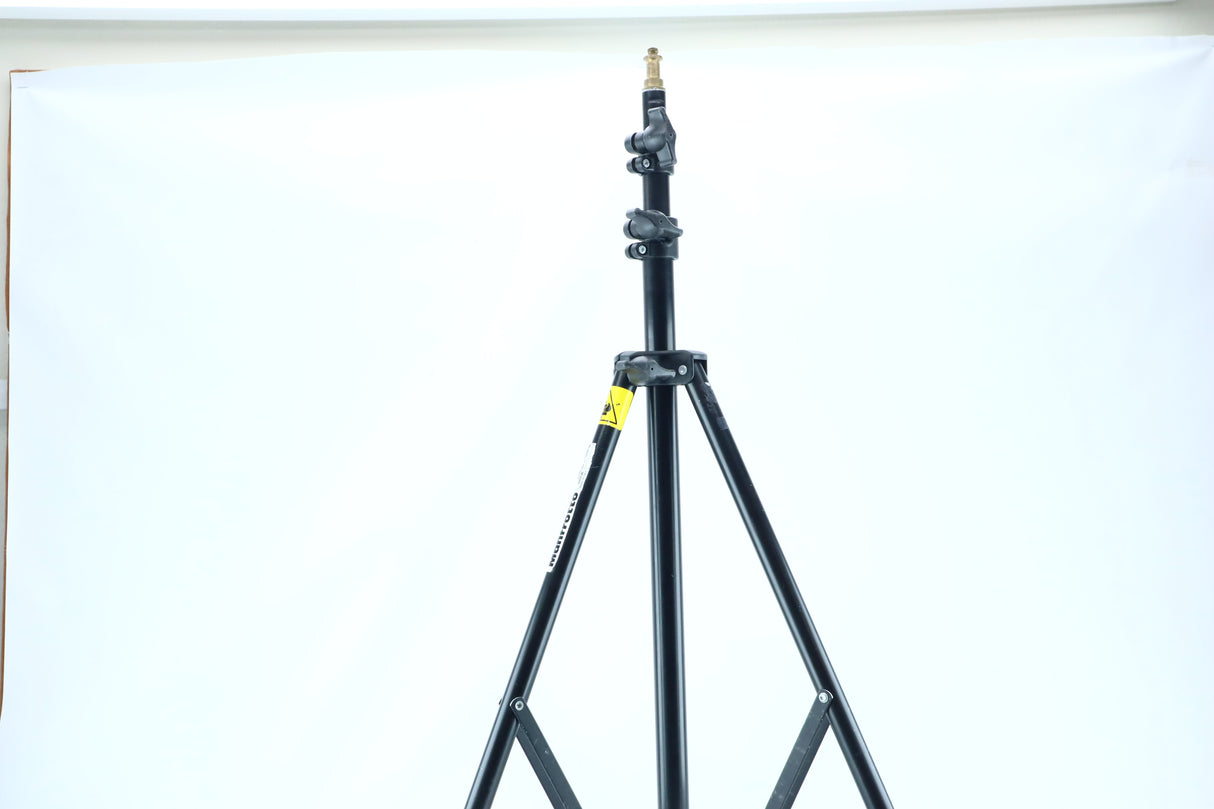 Manfrotto 366B – 3-Section Telescopic Background Pole (Black)