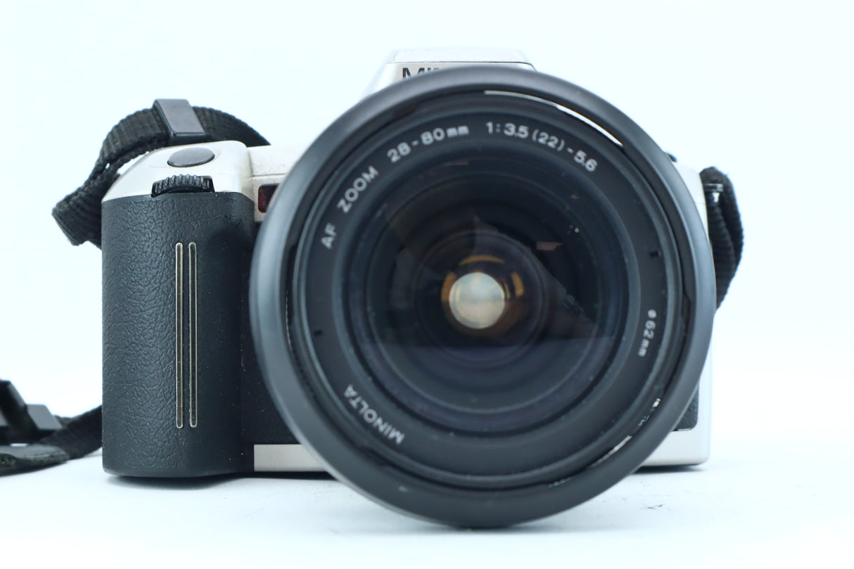 Minolta Dynax 505si Super with Minolta AF 28–80mm f/3.5–5.6 – 35mm Autofocus SLR Camera Kit