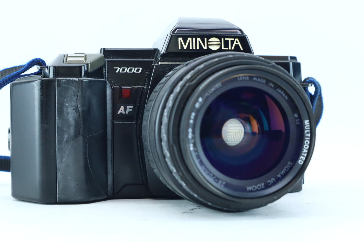 Minolta 7000 AF with Sigma UC Zoom 28–70mm f/3.5–4.5