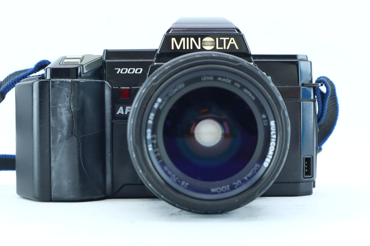 Minolta 7000 AF with Sigma UC Zoom 28–70mm f/3.5–4.5