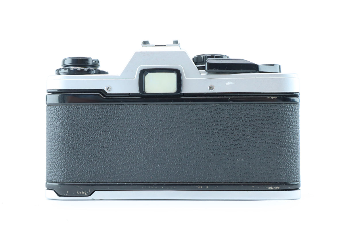 Olympus OM-10 with Zuiko MC Auto-S 50mm f/1.8