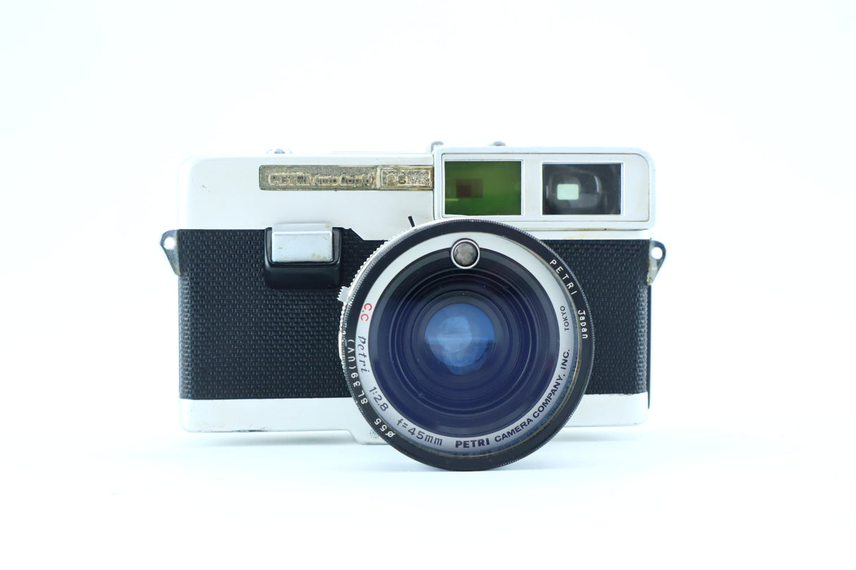 Petri Auto Rapid with Petri 45mm f/2.8 Lens
